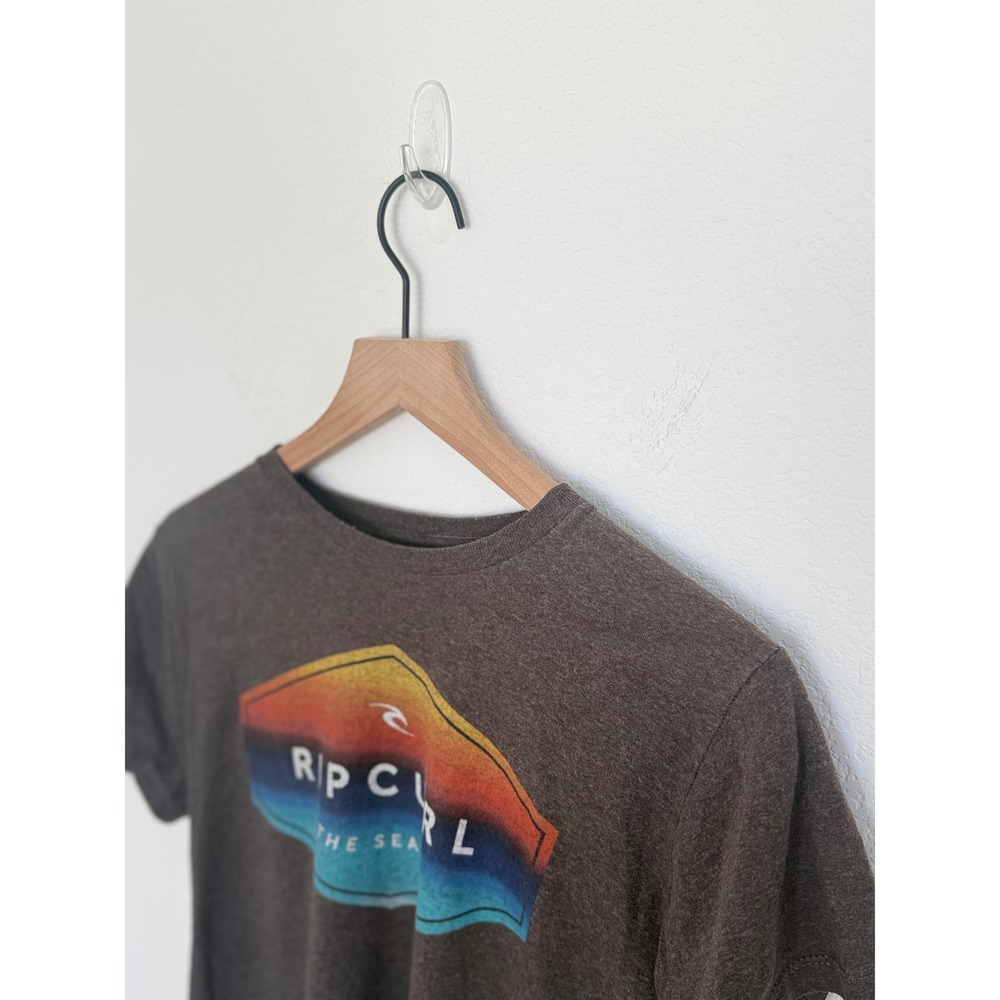 Rip Curl Boys The Search Graphic Tee Charcoal Grey Heather Shirt Small S - Picture 2 of 4